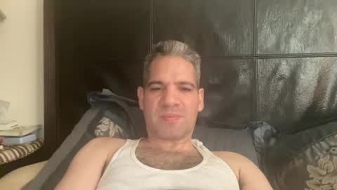 Snapshot of ponchynyc chatting on 09-28-25, 01:05 PONCH online show from 09-28-25, 01:05