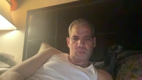 Snapshot of ponchynyc chatting on 10-04-25, 10:52 PONCH online show from 10-04-25, 10:52