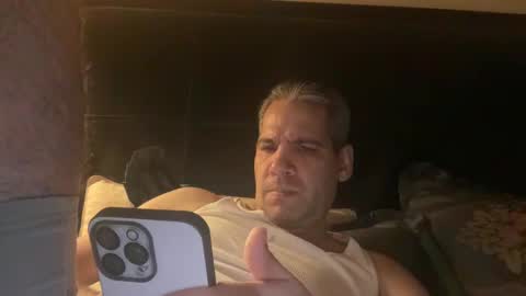 Snapshot of ponchynyc chatting on 10-09-25, 01:25 PONCH online show from 10-09-25, 01:25