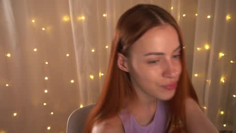 Snapshot of poni_dii chatting on 12-21-24, 12:09 online show from 12-21-24, 12:09