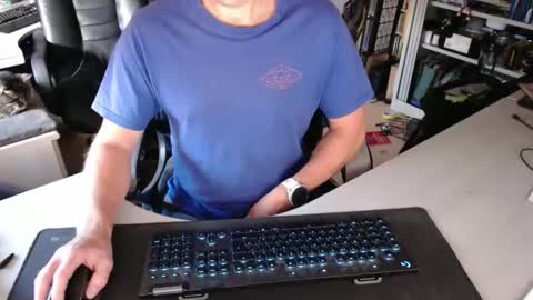 Snapshot of poodledude chatting on 09-15-25, 07:19 Dave online show from 09-15-25, 07:19