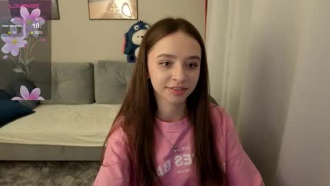 Snapshot of poopl_19 chatting on 01-18-26, 02:04 Cindy online show from 01-18-26, 02:04