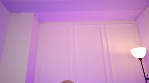 Snapshot of pop_eclipse chatting on 07-02-26, 12:33 Sara and Kate online show from 07-02-26, 12:33