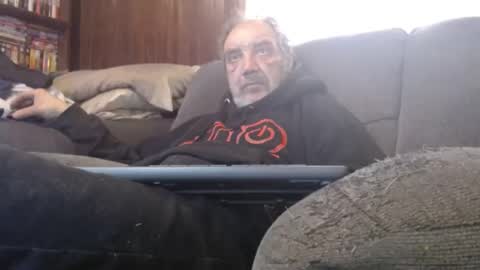 Snapshot of porkingit400 chatting on 02-13-25, 02:52 porkingit400 online show from 02-13-25, 02:52