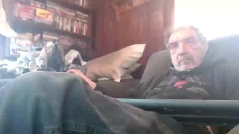 Snapshot of porkingit400 chatting on 02-14-25, 02:12 porkingit400 online show from 02-14-25, 02:12