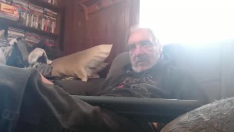 Snapshot of porkingit400 chatting on 02-14-25, 08:15 porkingit400 online show from 02-14-25, 08:15