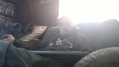 Snapshot of porkingit400 chatting on 02-15-25, 03:39 porkingit400 online show from 02-15-25, 03:39