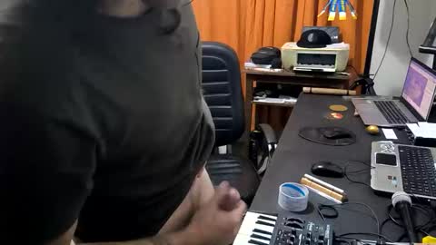 Snapshot of porngreen10 chatting on 09-11-25, 06:24 porngreen10 online show from 09-11-25, 06:24