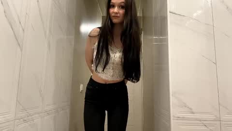 Snapshot of porshanorrie chatting on 03-29-26, 03:45 Porsha online show from 03-29-26, 03:45