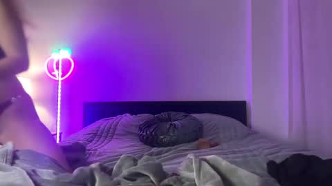 Snapshot of portiabanks chatting on 09-26-25, 03:43 Portia Banks online show from 09-26-25, 03:43