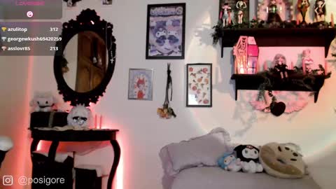 Snapshot of posigore chatting on 02-10-25, 11:45 Anna Goth independient model online show from 02-10-25, 11:45