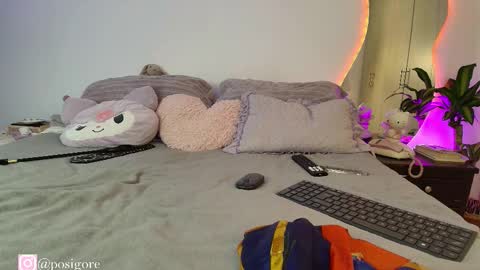 Snapshot of posigore chatting on 11-14-25, 09:57 Anna Goth independient model online show from 11-14-25, 09:57