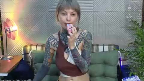 Lola online show from 06-23-26, 05:49