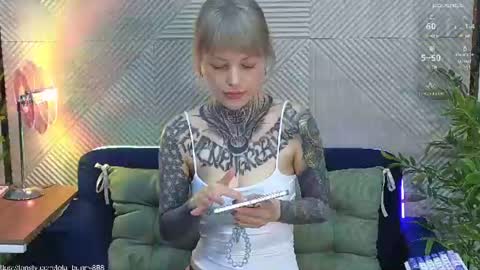 Lola online show from 06-28-26, 04:18