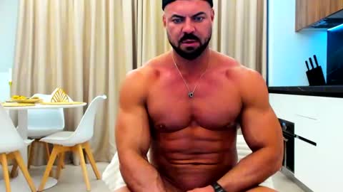 Snapshot of powership_hotmuscle chatting on 06-12-26, 05:56 powership_hotmuscle online show from 06-12-26, 05:56