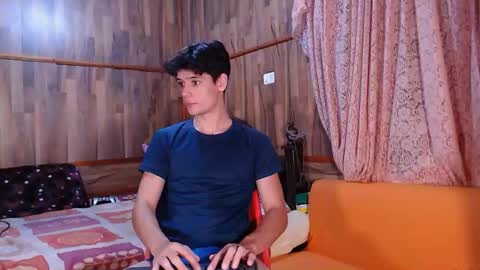 Snapshot of powertwinky chatting on 01-06-25, 11:52 chris independent online show from 01-06-25, 11:52