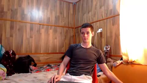 Snapshot of powertwinky chatting on 10-06-25, 07:11 chris independent online show from 10-06-25, 07:11