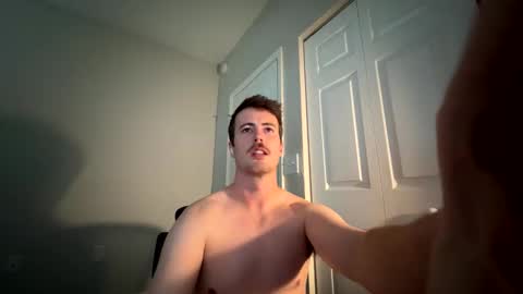 Snapshot of pphoto_95 chatting on 03-13-26, 11:00 Redd online show from 03-13-26, 11:00