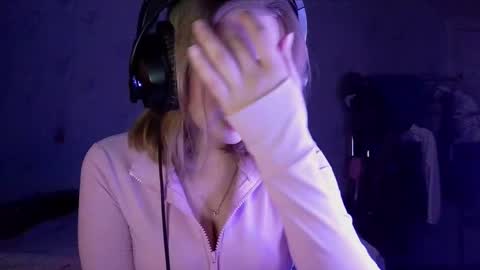 pr_in_cess_ online show from 09-17-25, 08:32