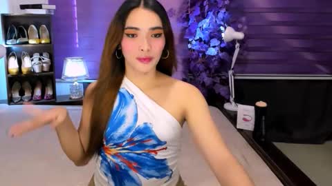 Snapshot of preciosa_banks69 chatting on 11-23-25, 05:29 preciosa_banks69 online show from 11-23-25, 05:29