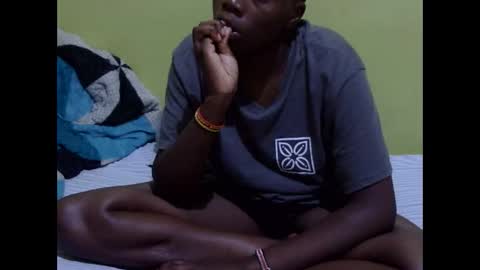 precious_nesh online show from 11-08-25, 06:40