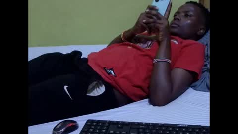 precious_nesh online show from 12-21-25, 03:02