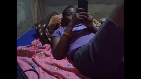 Snapshot of precious_nesh chatting on 06-09-26, 10:27 precious_nesh online show from 06-09-26, 10:27