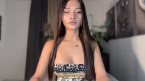 Snapshot of precious_sy chatting on 06-18-26, 09:14 ur hot and wet precious online show from 06-18-26, 09:14