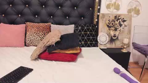 Snapshot of preciousailly chatting on 06-12-26, 05:28 Ailyn online show from 06-12-26, 05:28