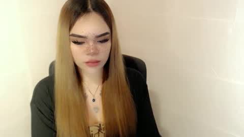 MAXXINE online show from 04-14-26, 02:28