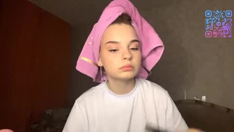 Hana online show from 04-21-26, 05:28