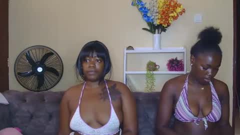 Snapshot of preetycookie chatting on 01-10-25, 05:37 Lilly online show from 01-10-25, 05:37