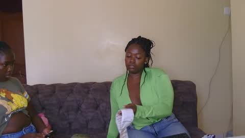 Snapshot of preetycookie chatting on 02-04-25, 11:49 Lilly online show from 02-04-25, 11:49