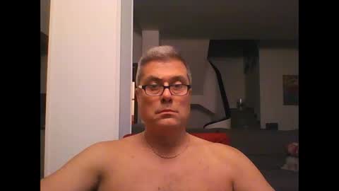 Snapshot of prendimisubito chatting on 10-26-25, 09:53 prendimisubito online show from 10-26-25, 09:53