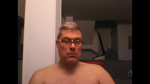 Snapshot of prendimisubito chatting on 10-30-25, 03:19 prendimisubito online show from 10-30-25, 03:19