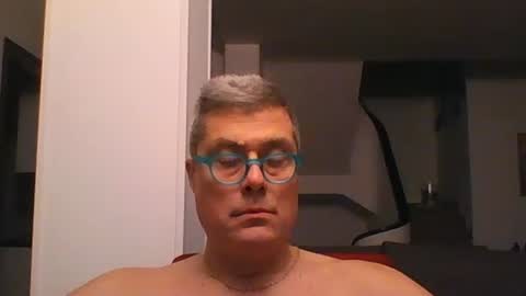 Snapshot of prendimisubito chatting on 12-17-25, 11:44 prendimisubito online show from 12-17-25, 11:44