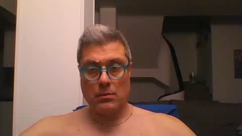 Snapshot of prendimisubito chatting on 02-18-26, 12:39 prendimisubito online show from 02-18-26, 12:39