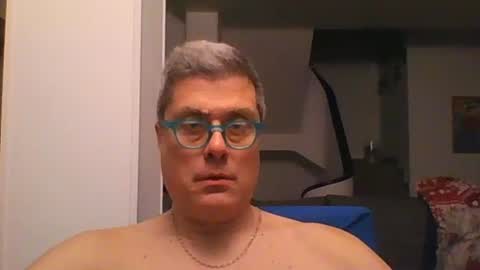 Snapshot of prendimisubito chatting on 02-25-26, 11:58 prendimisubito online show from 02-25-26, 11:58