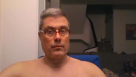 Snapshot of prendimisubito chatting on 03-31-26, 09:15 prendimisubito online show from 03-31-26, 09:15