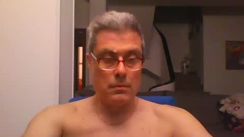 Snapshot of prendimisubito chatting on 04-16-26, 09:39 prendimisubito online show from 04-16-26, 09:39