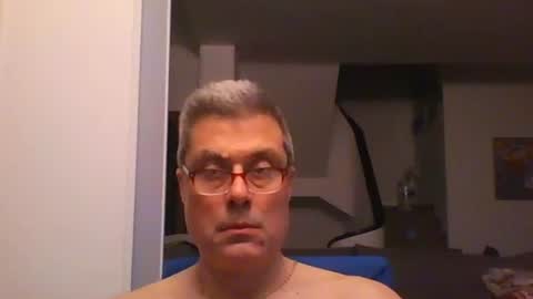 Snapshot of prendimisubito chatting on 04-21-26, 10:01 prendimisubito online show from 04-21-26, 10:01