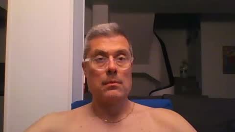 Snapshot of prendimisubito chatting on 05-26-26, 10:17 prendimisubito online show from 05-26-26, 10:17