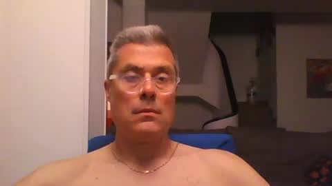 Snapshot of prendimisubito chatting on 06-04-26, 11:00 prendimisubito online show from 06-04-26, 11:00