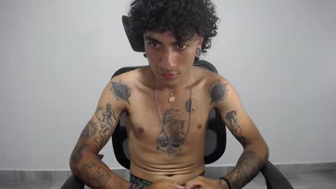 Plux online show from 02-12-25, 05:26