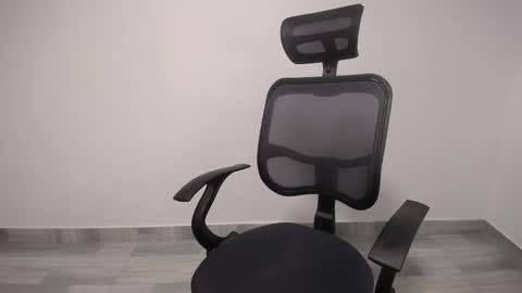 Plux online show from 02-23-25, 05:34