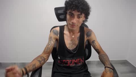 Plux online show from 02-26-25, 05:20