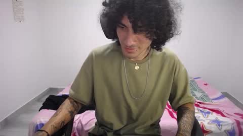 Plux online show from 09-25-25, 06:28