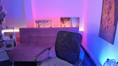 Camila  online show from 04-28-26, 12:21