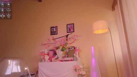 Snapshot of pretties_nay chatting on 10-17-25, 03:14 Nayrobi online show from 10-17-25, 03:14