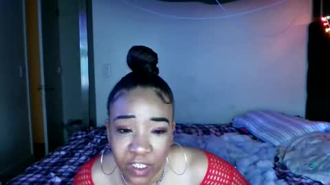 Snapshot of pretty69queen chatting on 03-09-25, 09:36 Yasmine pretty online show from 03-09-25, 09:36